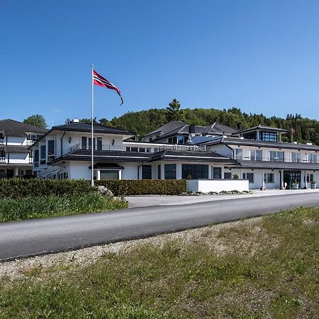 Aursnes Hotell Sykkylven Екстер'єр фото