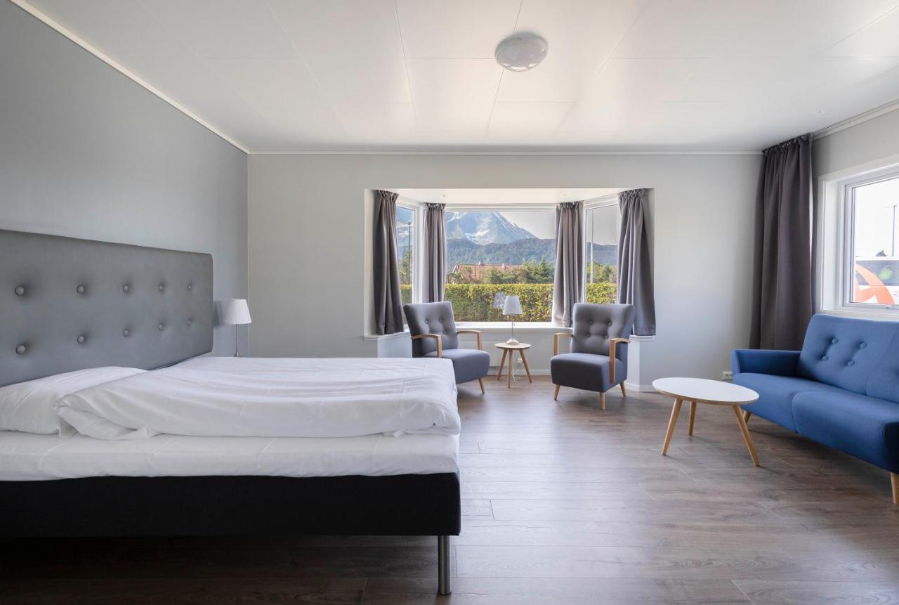 Aursnes Hotell Sykkylven Екстер'єр фото