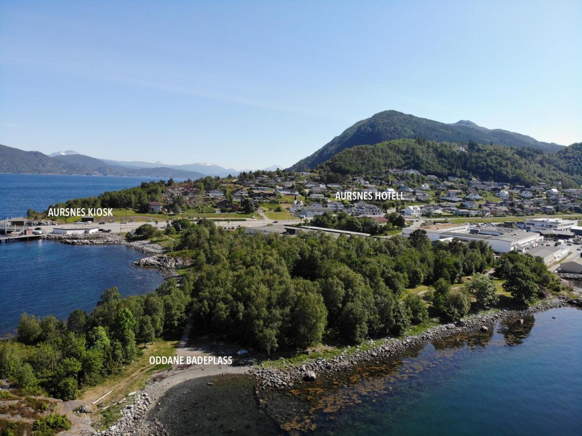 Aursnes Hotell Sykkylven Екстер'єр фото
